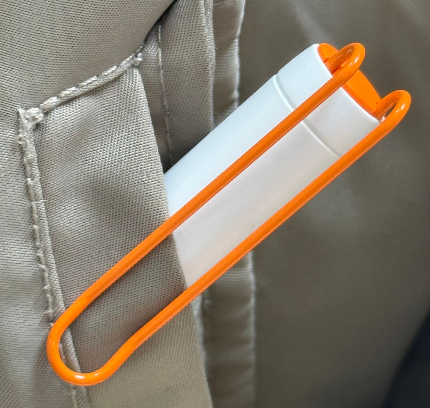 Orange clip.
